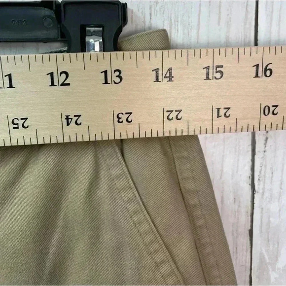 DC Khaki shorts size 28 100% Cotton - Picture 6 of 10